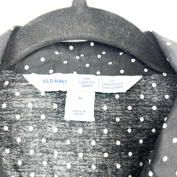 Old Navy Black and White Polka Dot Button-Up Shirt - Picture 2 of 9
